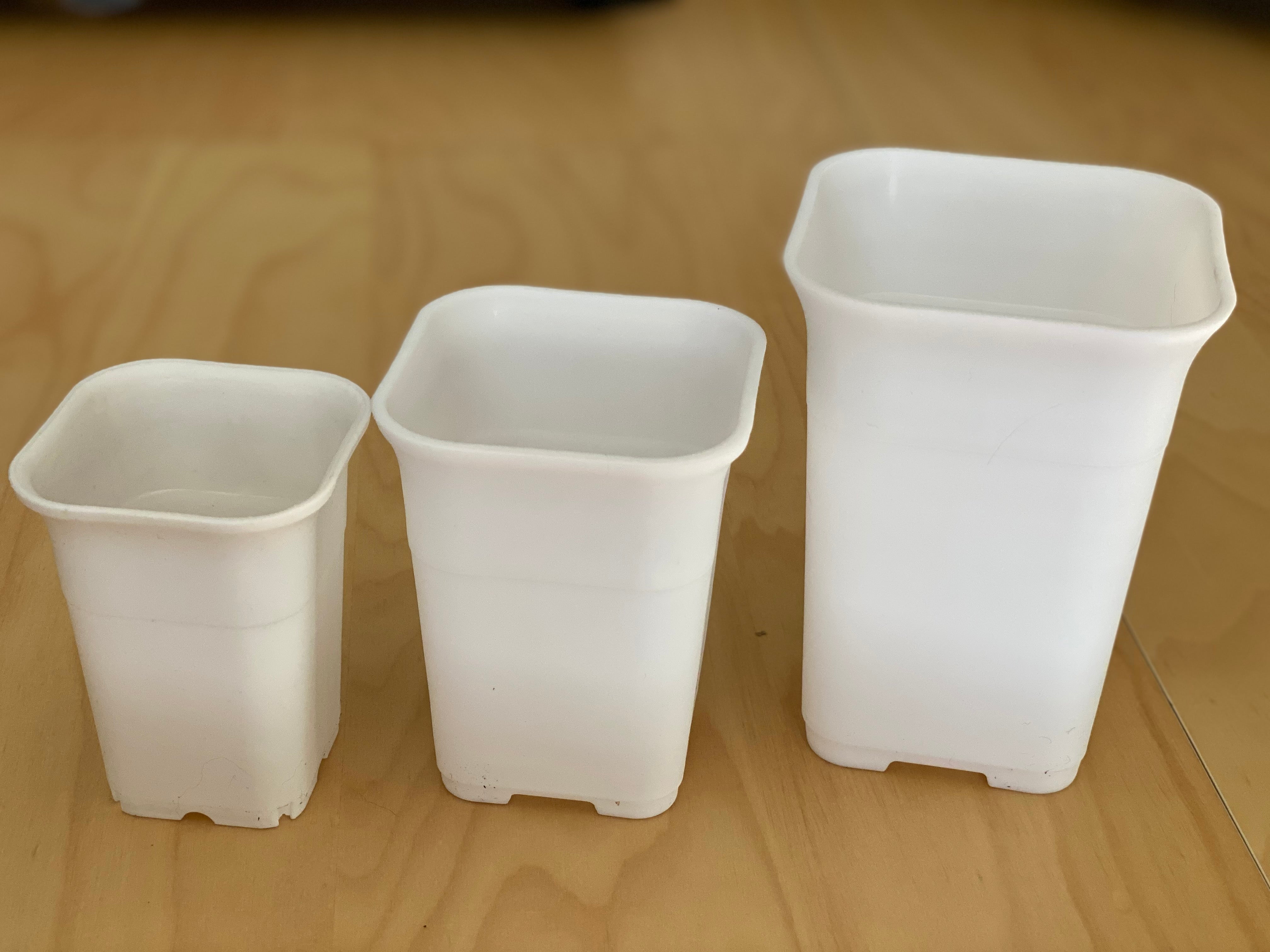 Heavy Duty Plastic Pot (6, 8 and 9cm)